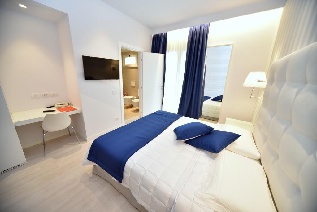 Hotel Fedora ริชชิโอเน ภายนอก รูปภาพ