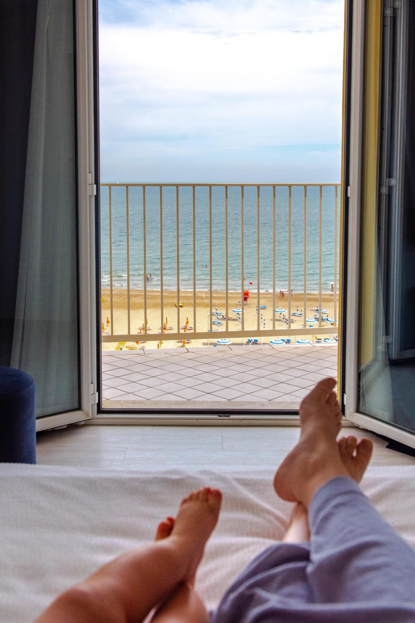 Hotel Fedora ริชชิโอเน ภายนอก รูปภาพ