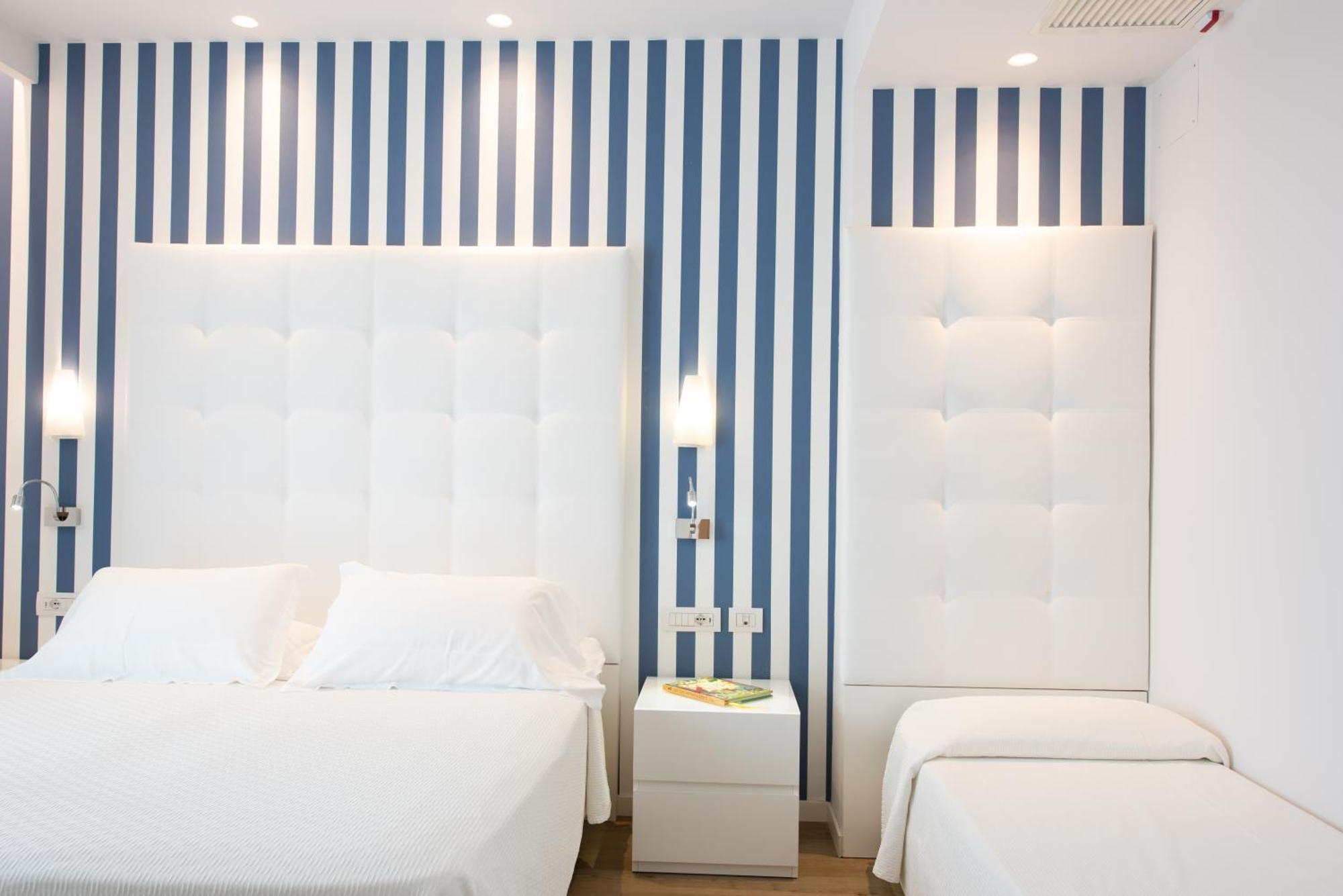 Hotel Fedora ริชชิโอเน ภายนอก รูปภาพ