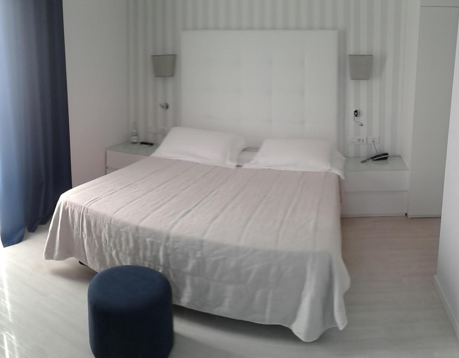 Hotel Fedora ริชชิโอเน ภายนอก รูปภาพ