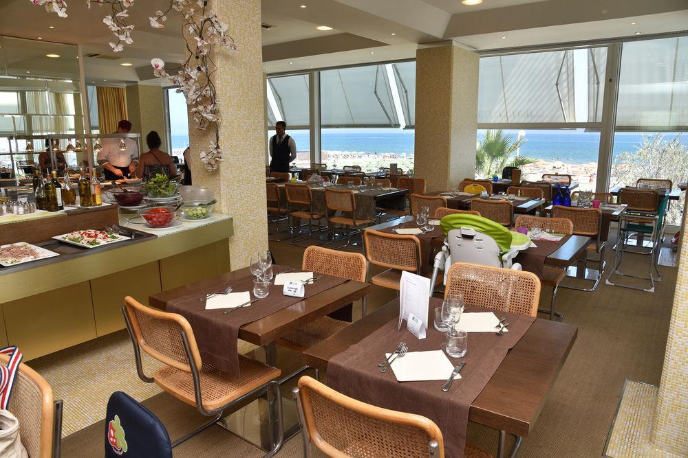 Hotel Fedora ริชชิโอเน ภายนอก รูปภาพ
