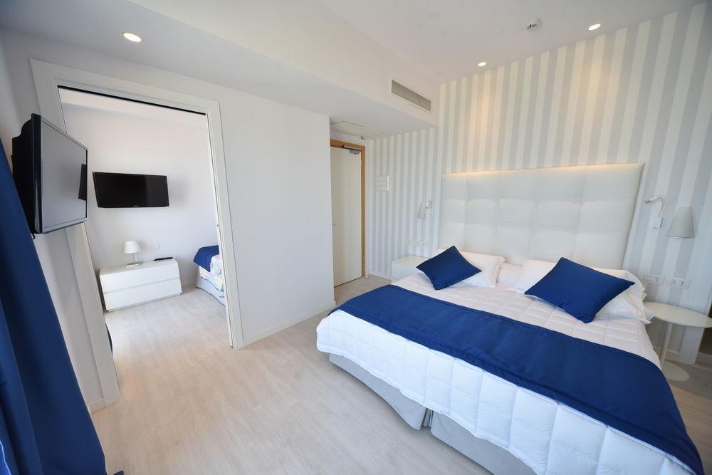 Hotel Fedora ริชชิโอเน ภายนอก รูปภาพ