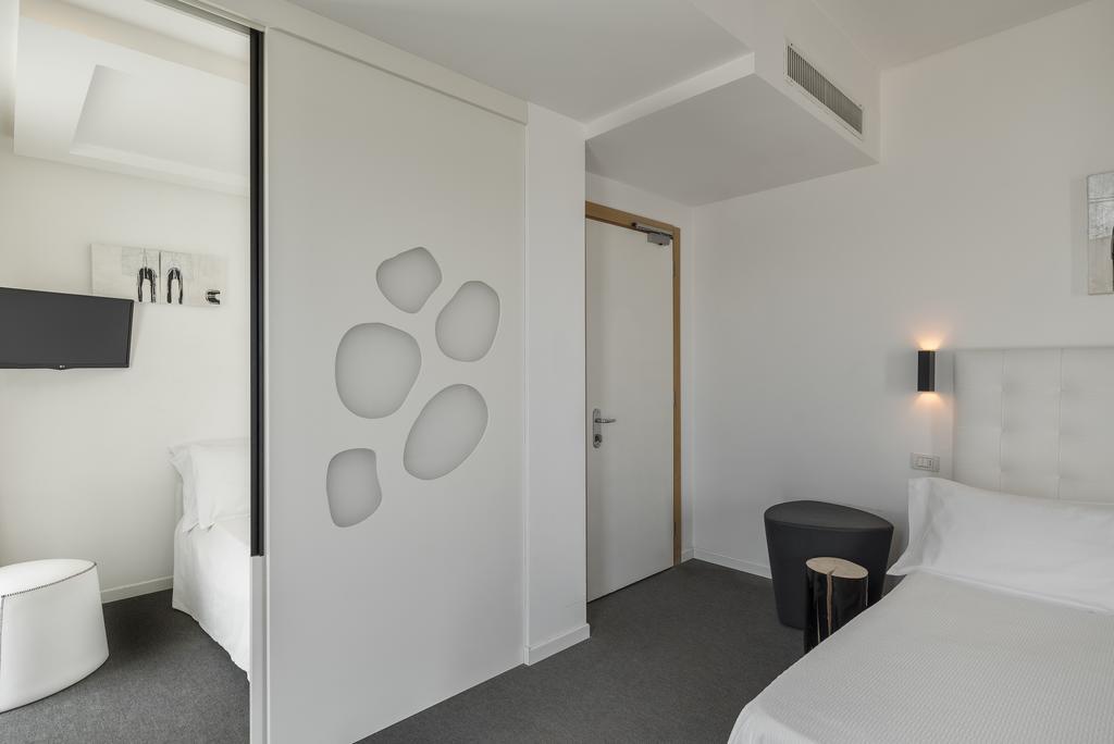 Hotel Fedora ริชชิโอเน ภายนอก รูปภาพ
